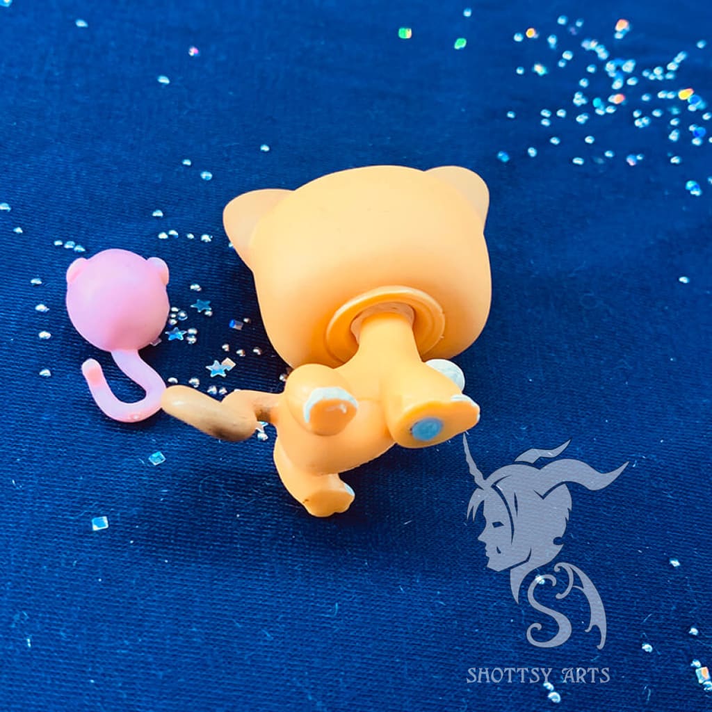 Sitting Shorthair Cat Action Figure