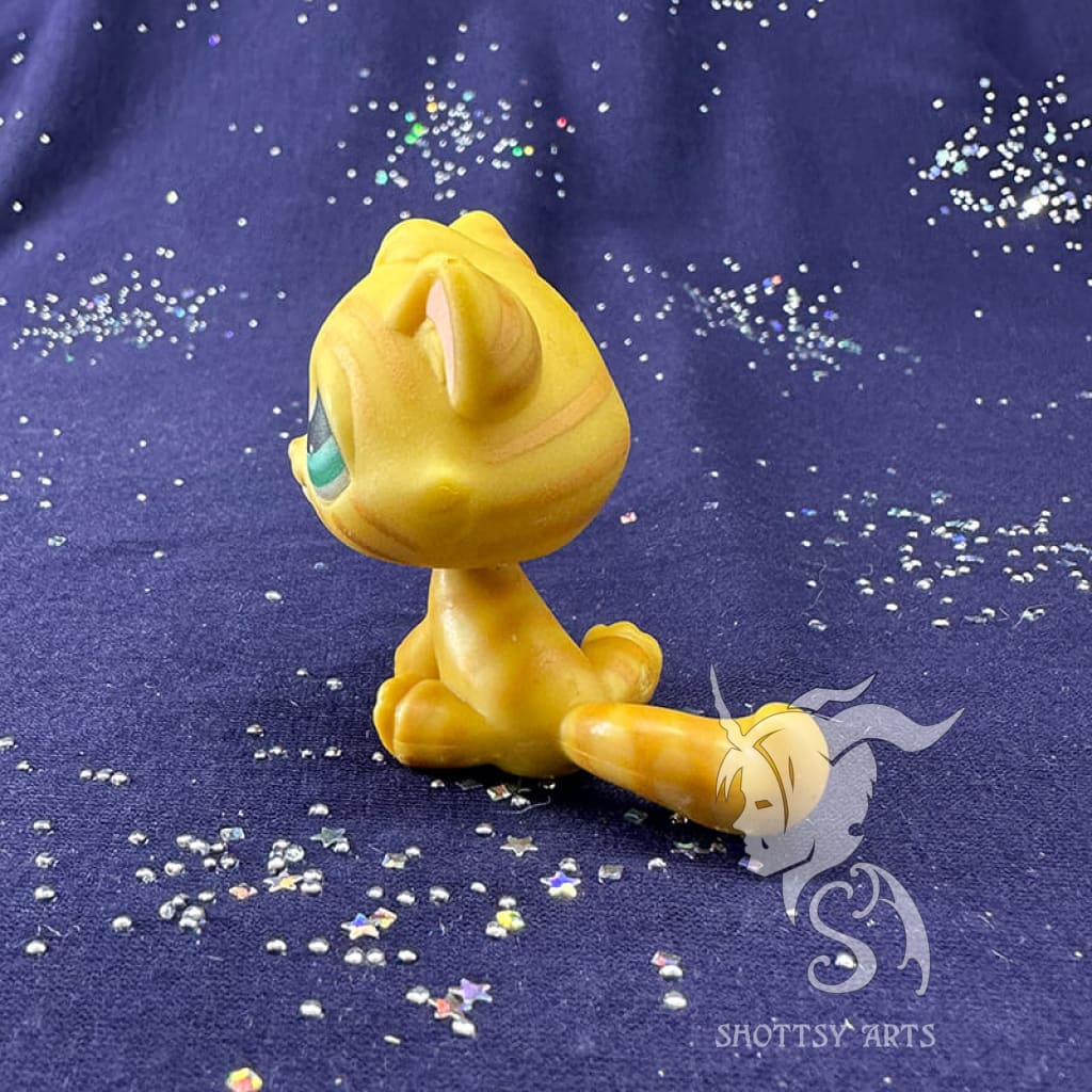 Kitten V3 Action Figure