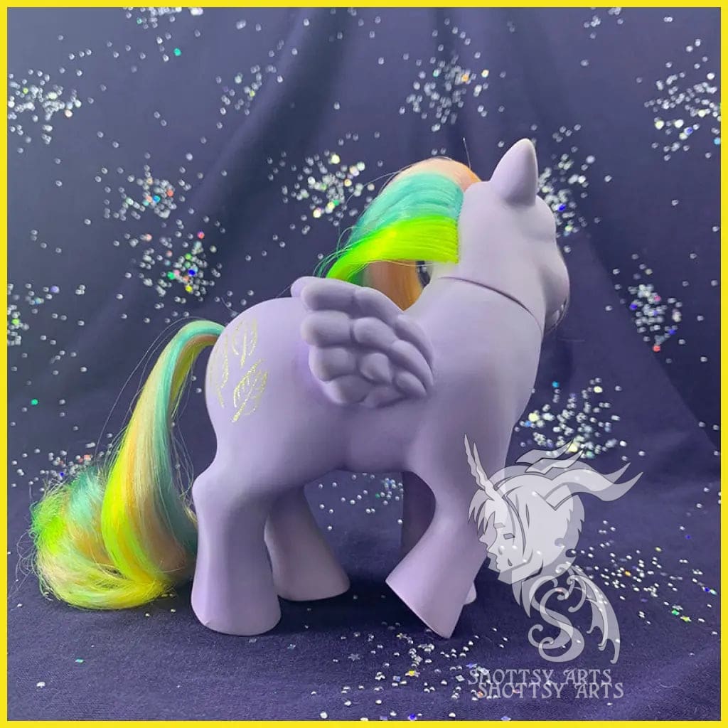 (Rainbow) Tickle Shottsy Arts