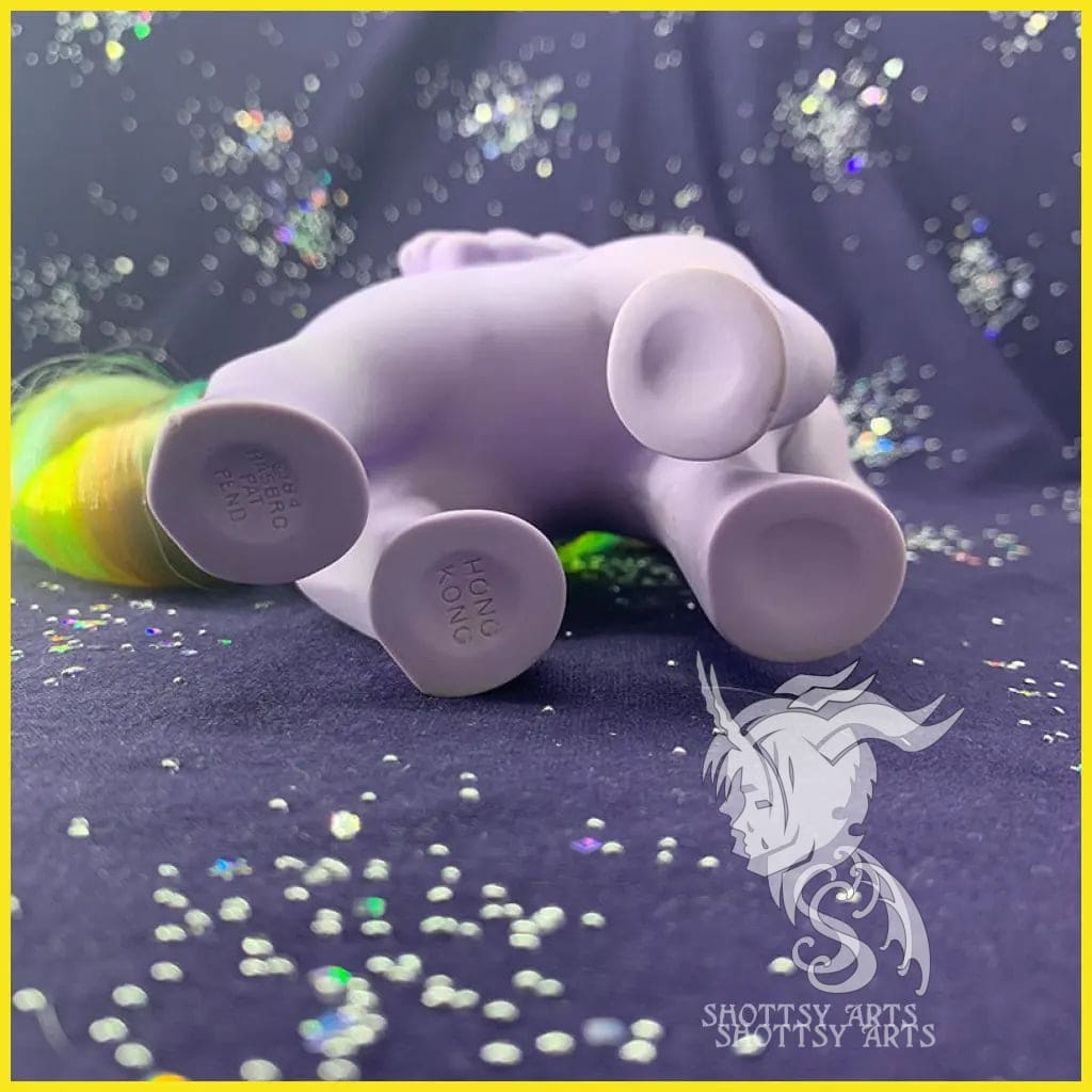 (Rainbow) Tickle Shottsy Arts