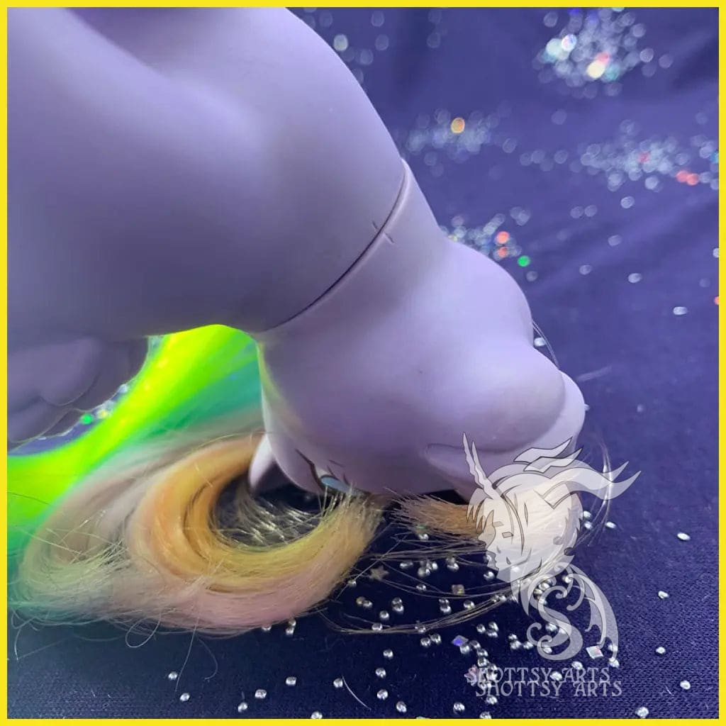 (Rainbow) Tickle Shottsy Arts