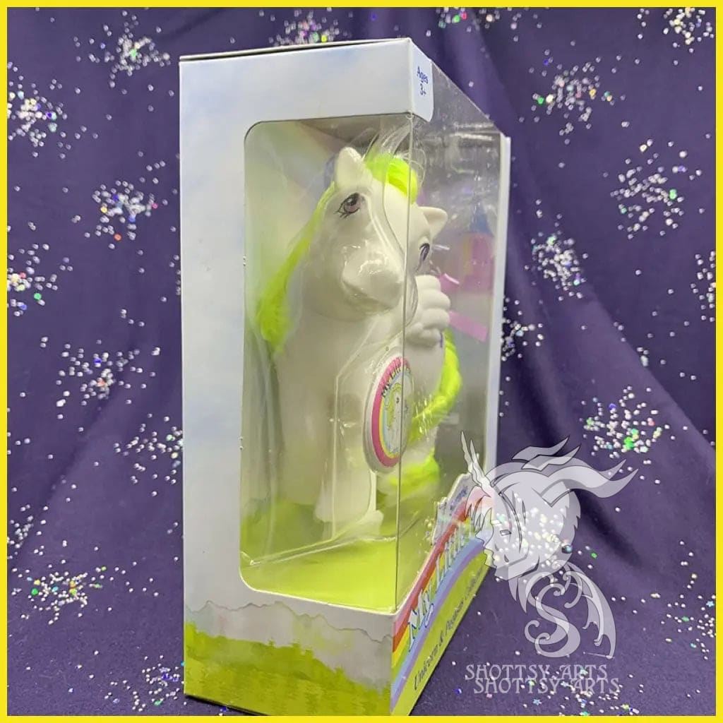 UNIPEG Surprise Shottsy Arts