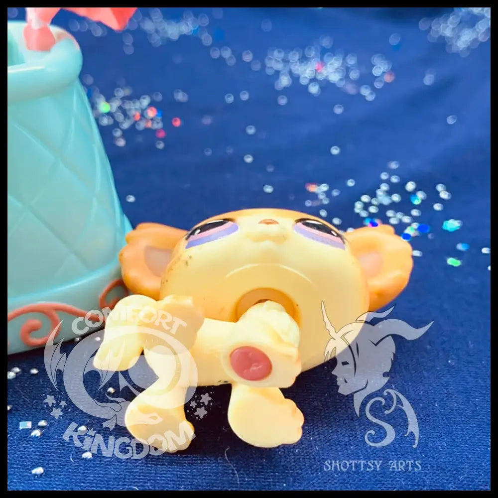 Chihuahua Longhair Action Figure