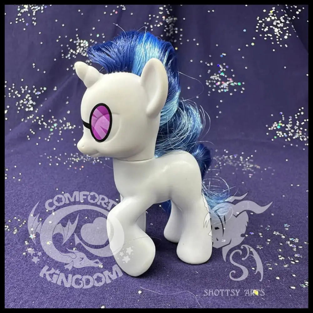 Dj-Pon3 Doll