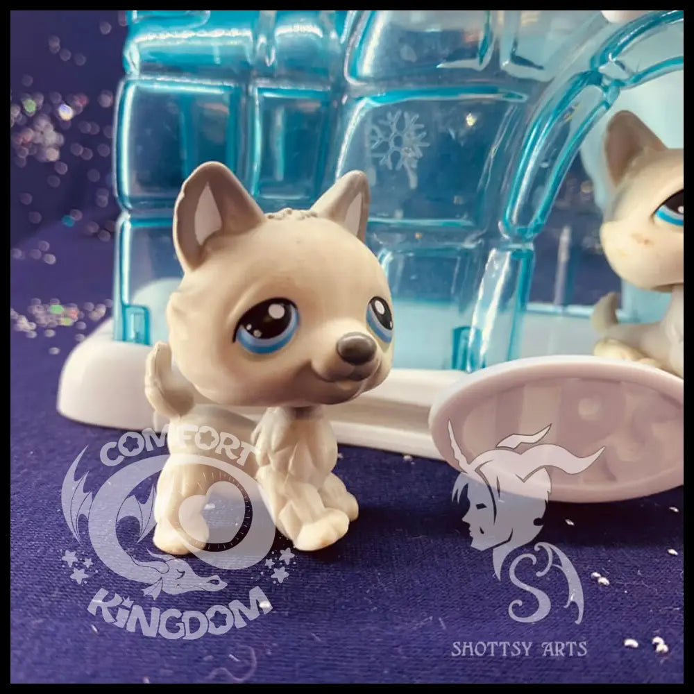 Igloo Playset (Near Complete) Action Figure