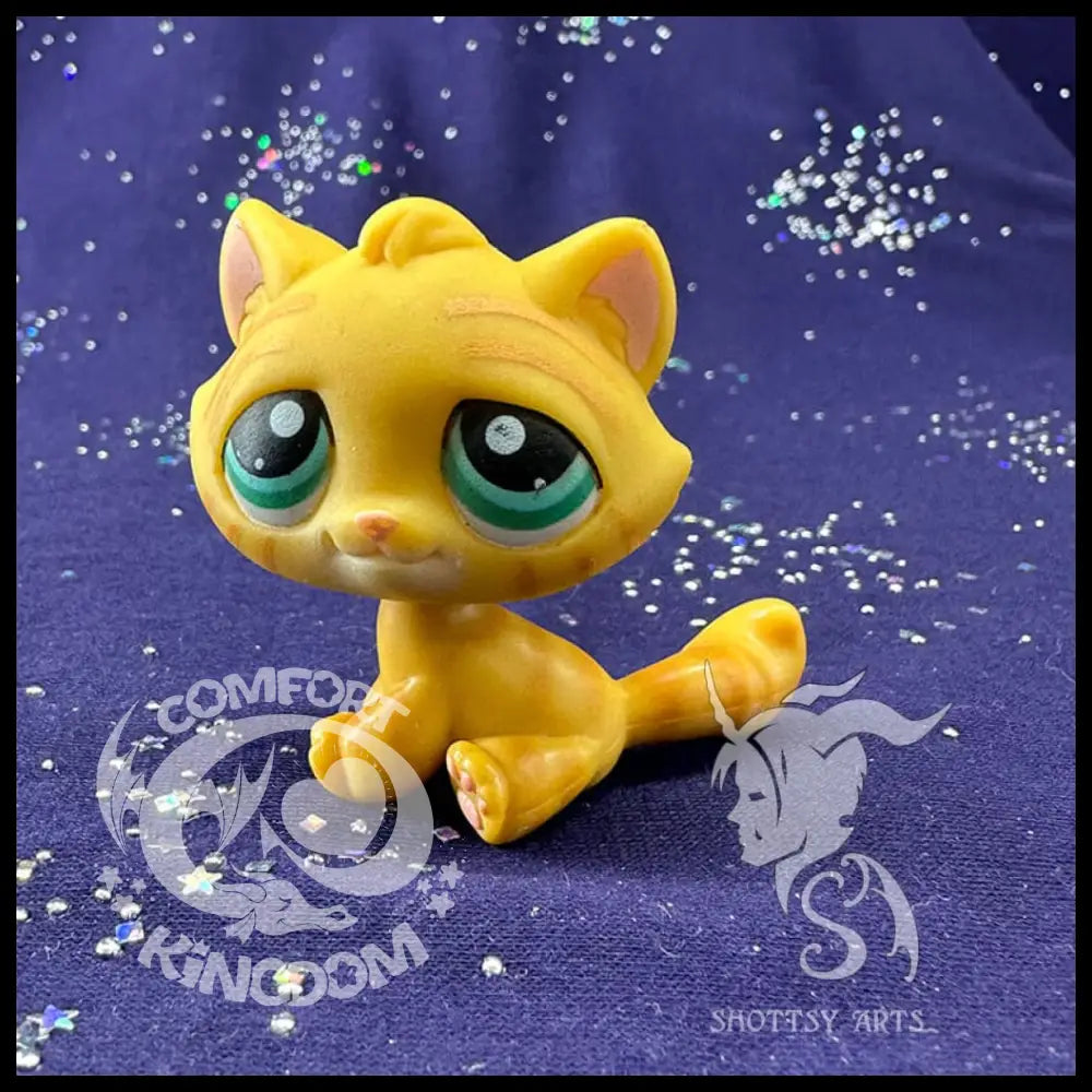 Kitten V3 #300 Action Figure