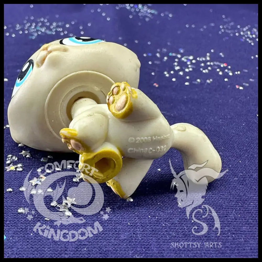 Kitten V3 Action Figure