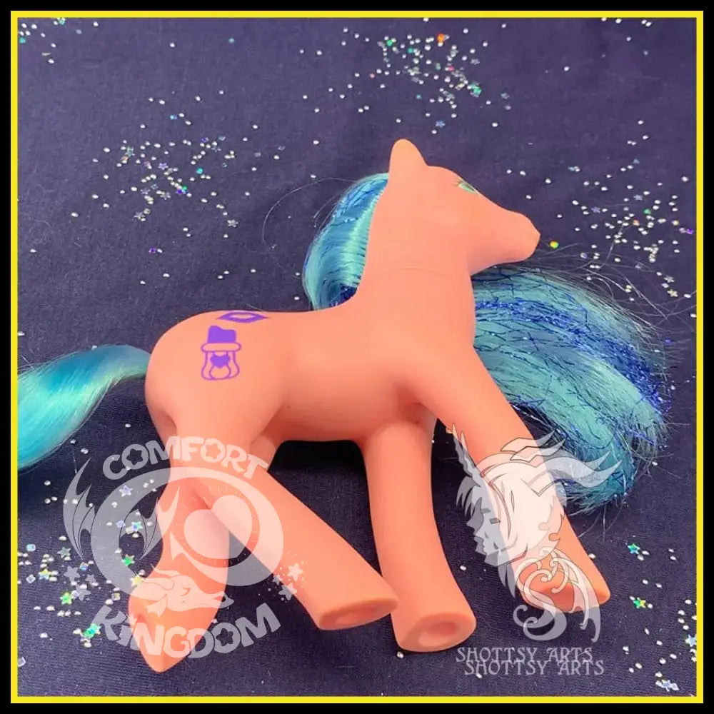 (SHS) Happy Hugs Shottsy Arts