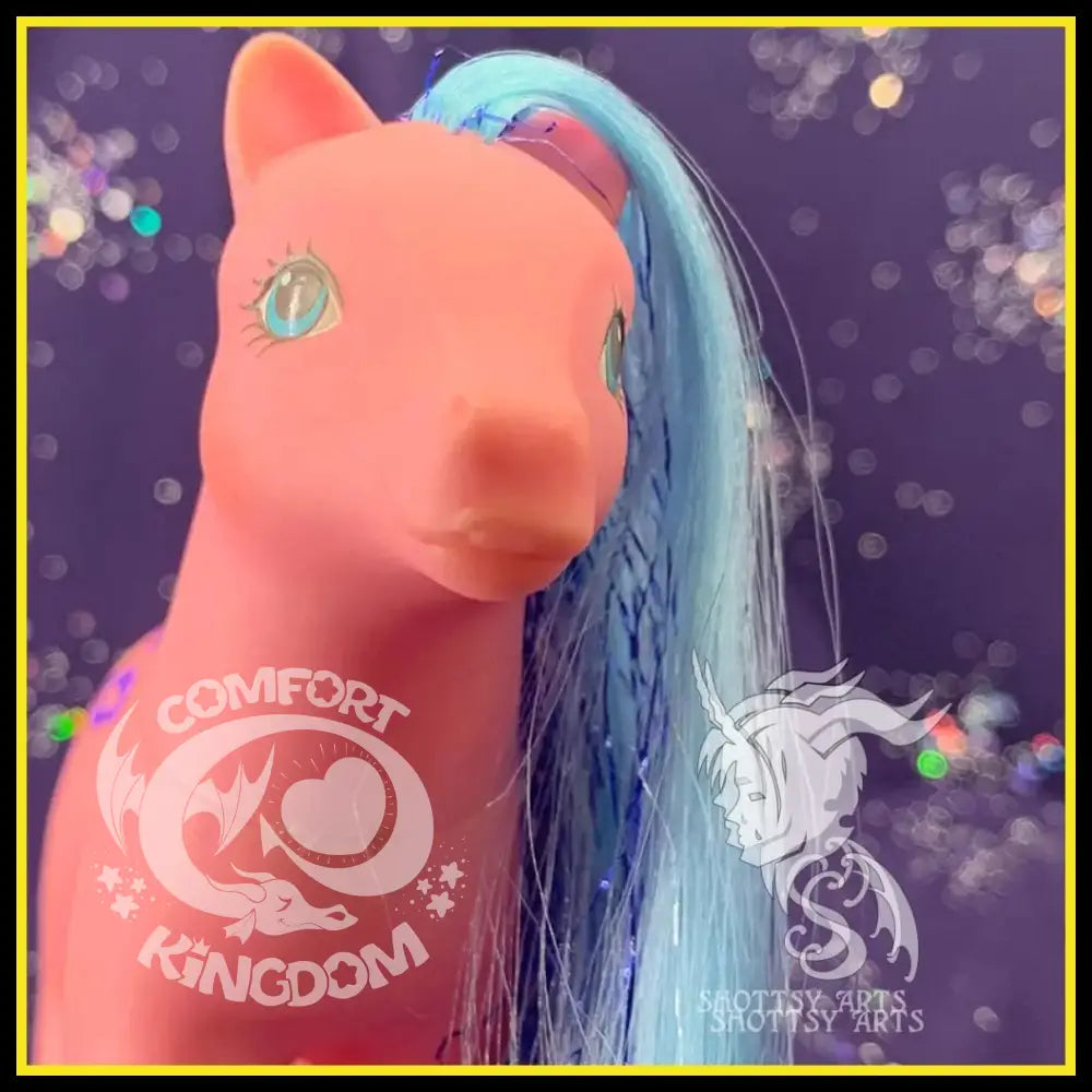 (SHS) Happy Hugs Shottsy Arts