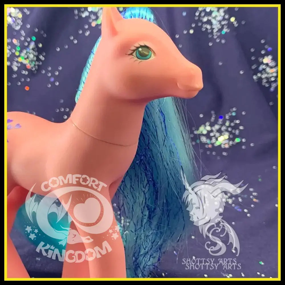 (SHS) Happy Hugs Shottsy Arts