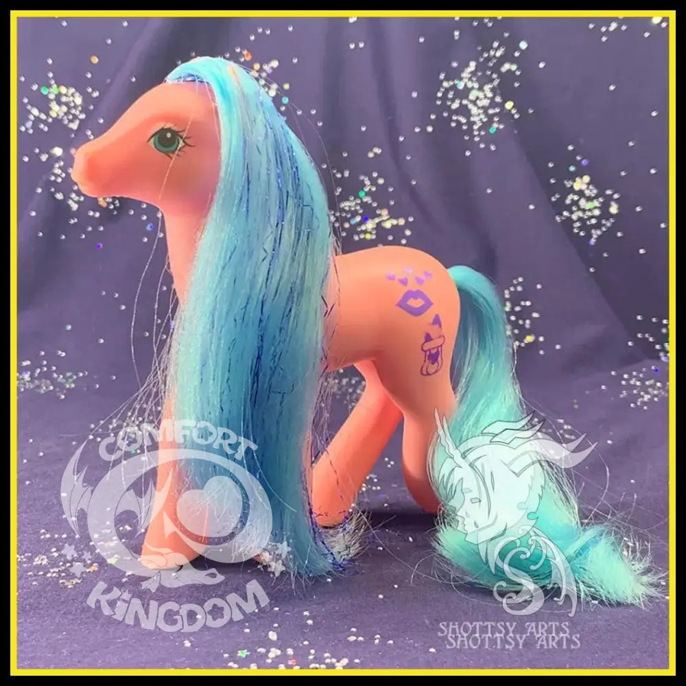 (SHS) Happy Hugs Shottsy Arts