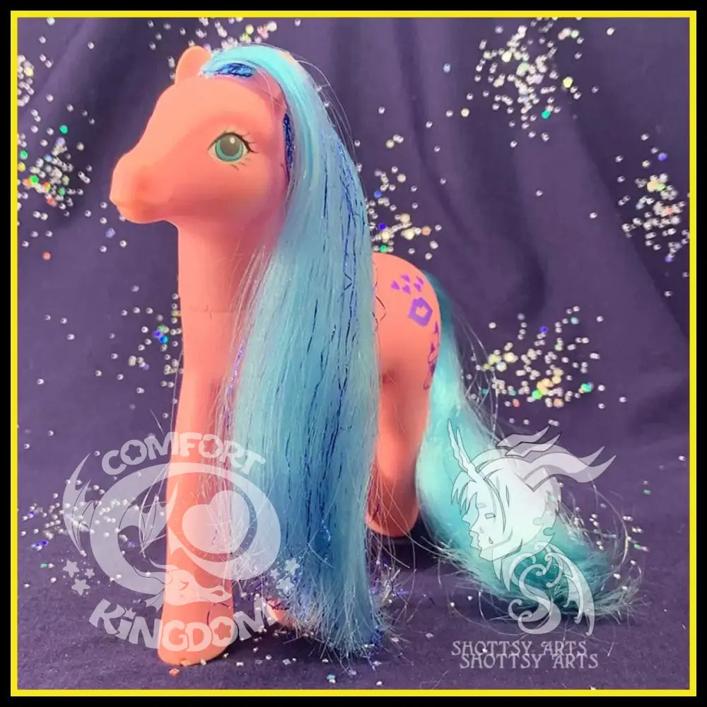 (SHS) Happy Hugs Shottsy Arts