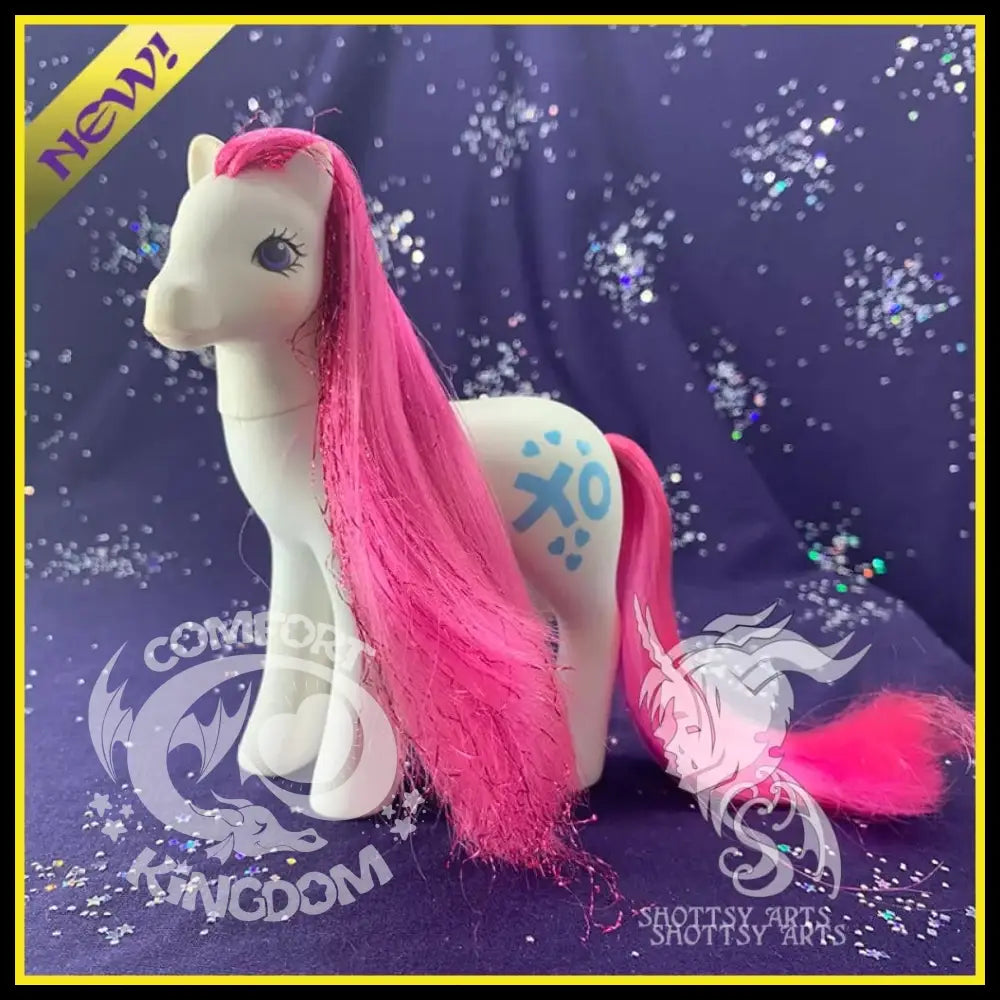 (SHS) Lovin Kisses Shottsy Arts