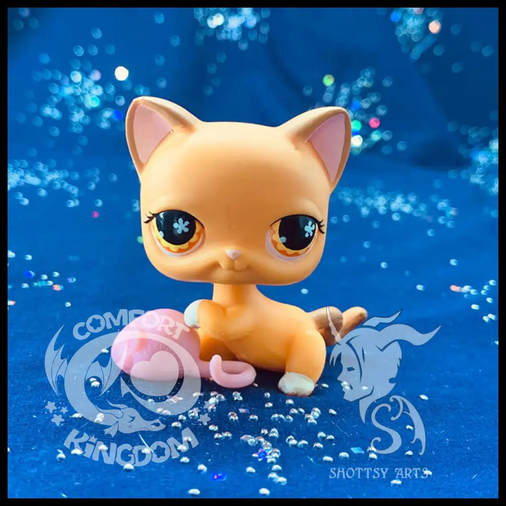 Sitting Shorthair Cat #539 Action Figure