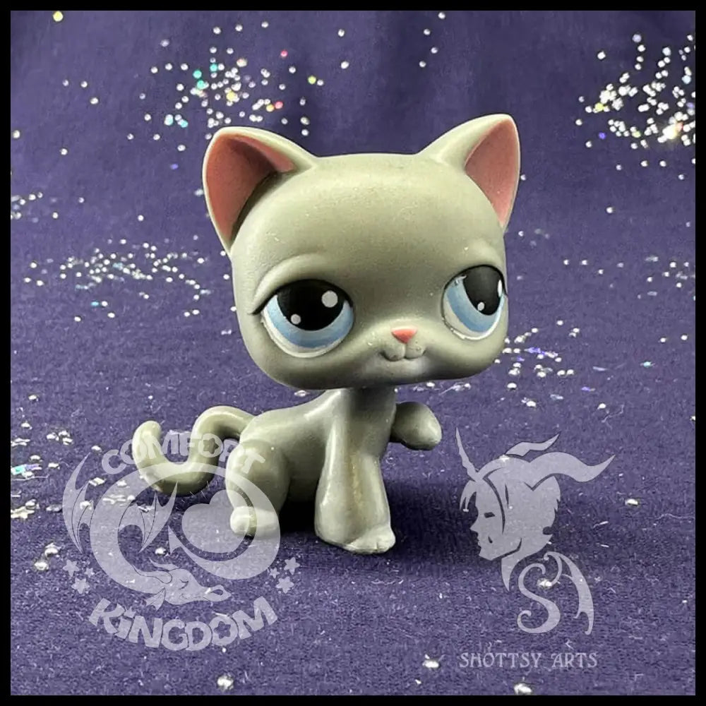 Sitting Shorthair Cat #74 Action Figure