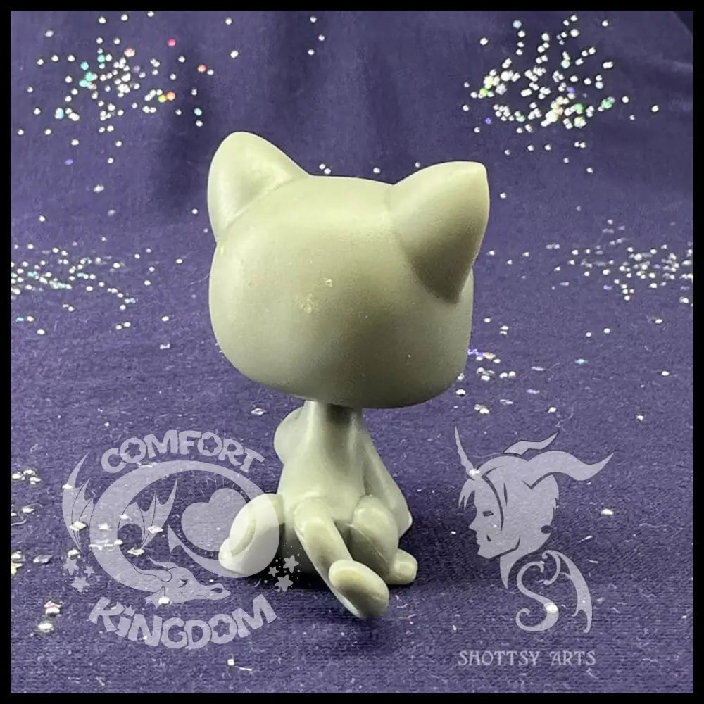 Sitting Shorthair Cat Action Figure