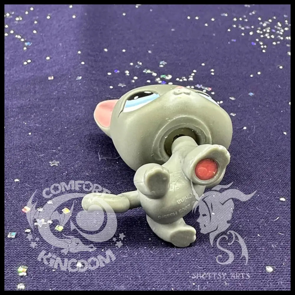 Sitting Shorthair Cat Action Figure