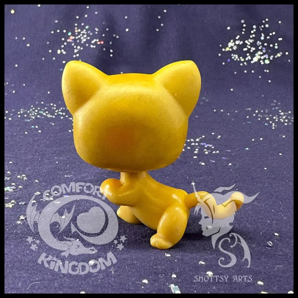 Sitting Shorthair Cat Action Figure