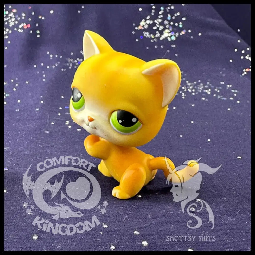 Sitting Shorthair Cat Action Figure
