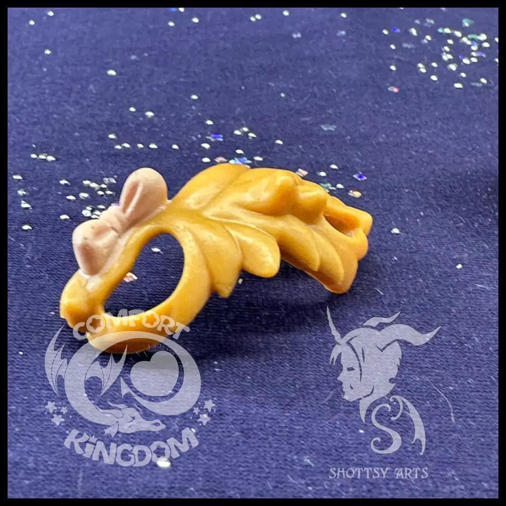 Sitting Shorthair Cat Action Figure