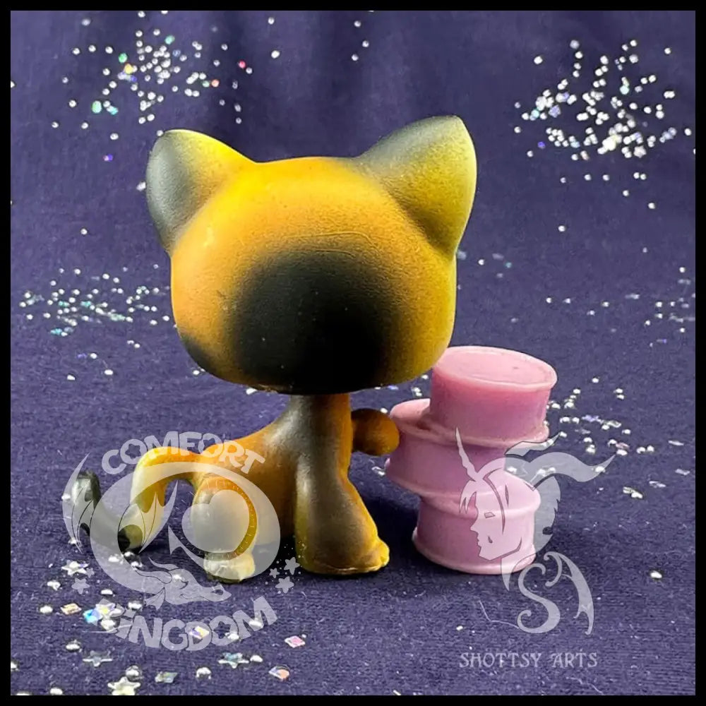 Sitting Shorthair Cat Action Figure