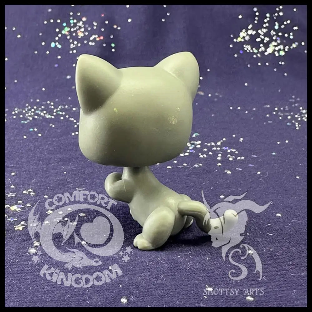 Sitting Shorthair Cat Action Figure