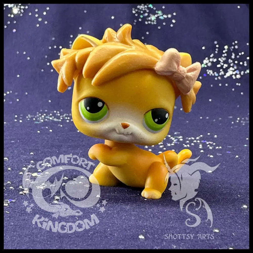 Sitting Shorthair Cat Action Figure