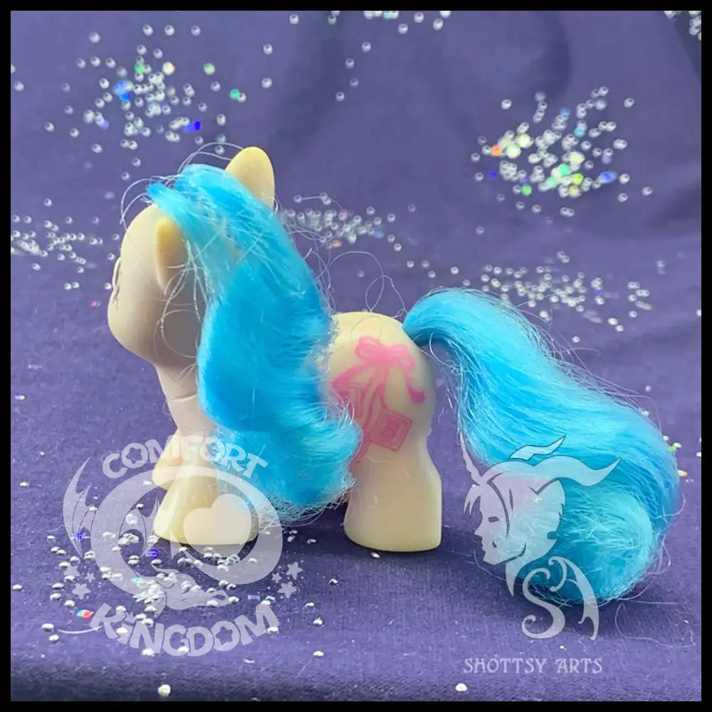 (Teeny Tiny) Little Giggles Shottsy Arts