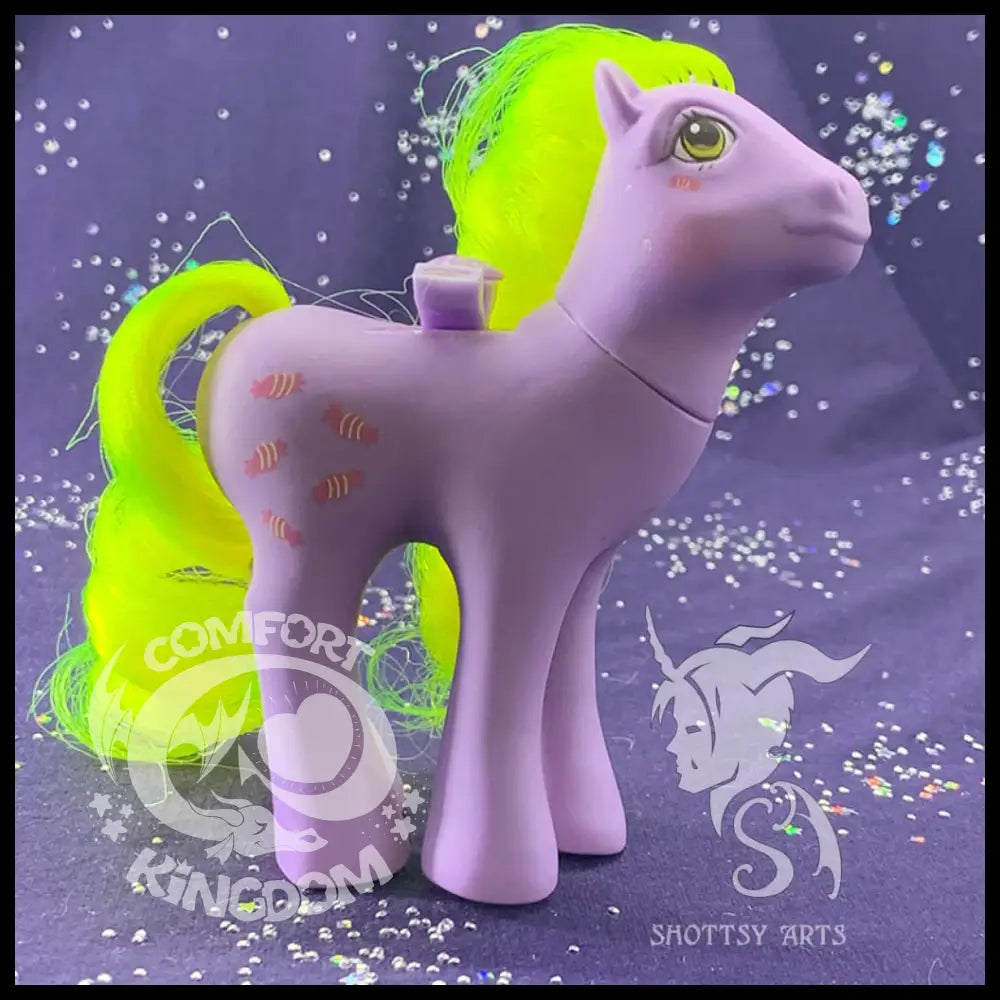 Yum Yum Shottsy Arts