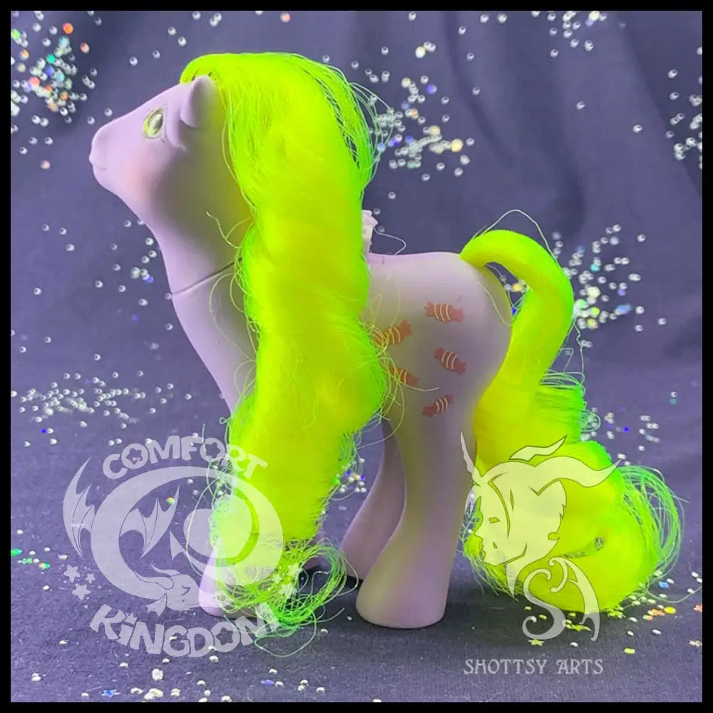 Yum Yum Shottsy Arts