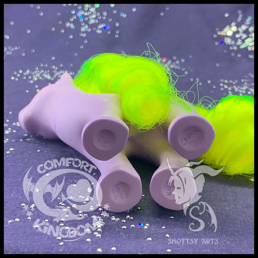 Yum Yum Shottsy Arts