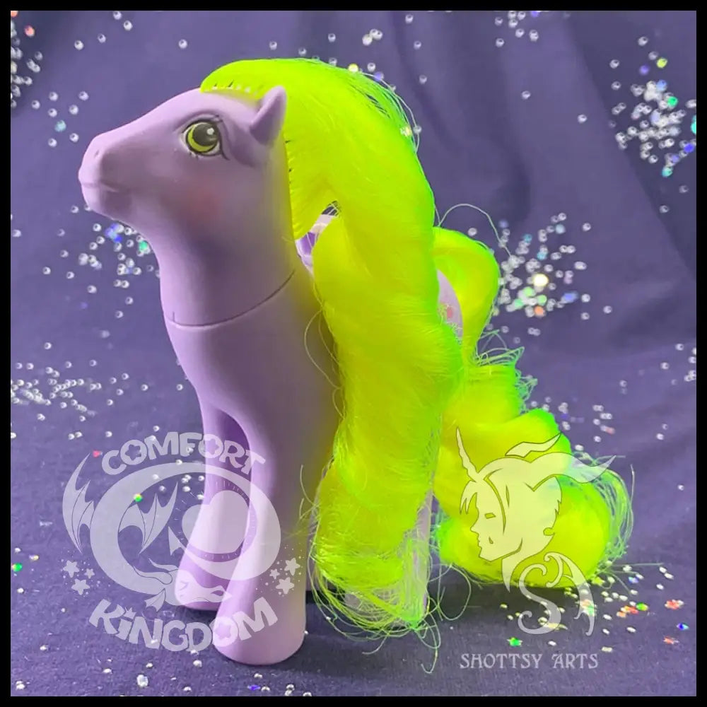 Yum Yum Shottsy Arts