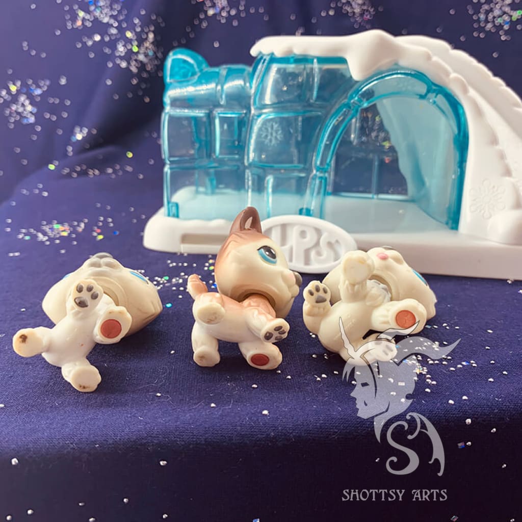 Igloo Playset (Near Complete) Action Figure