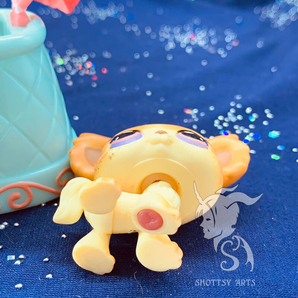 Chihuahua Longhair Action Figure