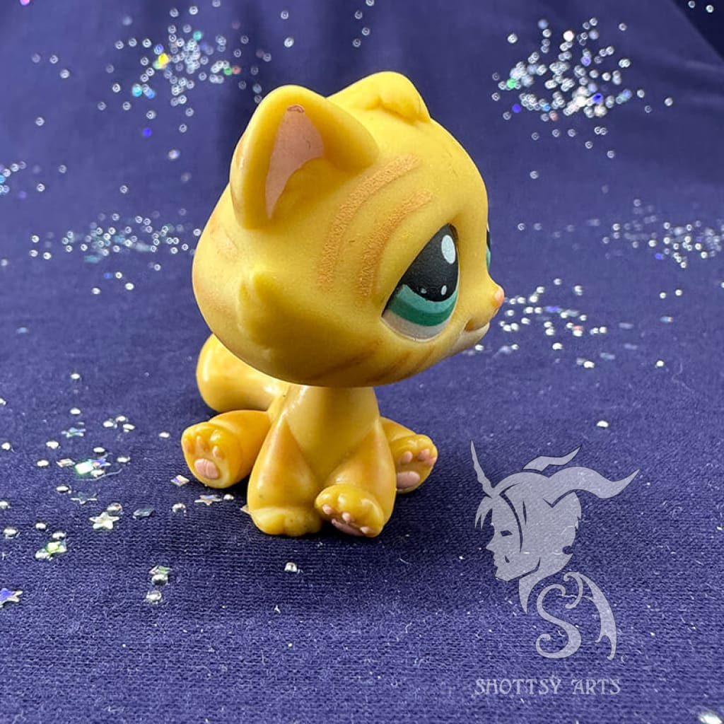 Kitten V3 Action Figure