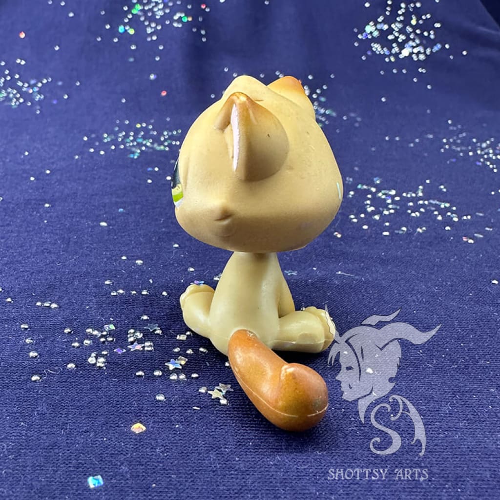 Kitten V3 Action Figure