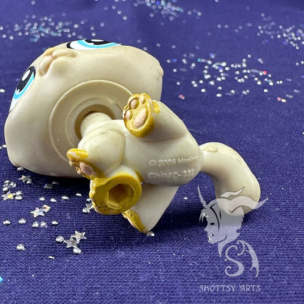 Kitten V3 Action Figure