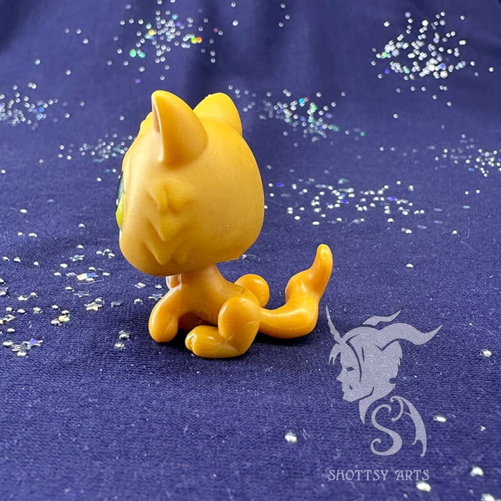 Kitten V1 Action Figure