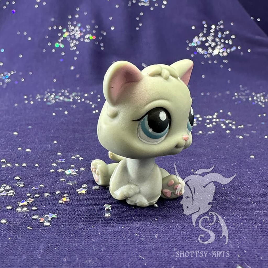 Kitten V5 Action Figure