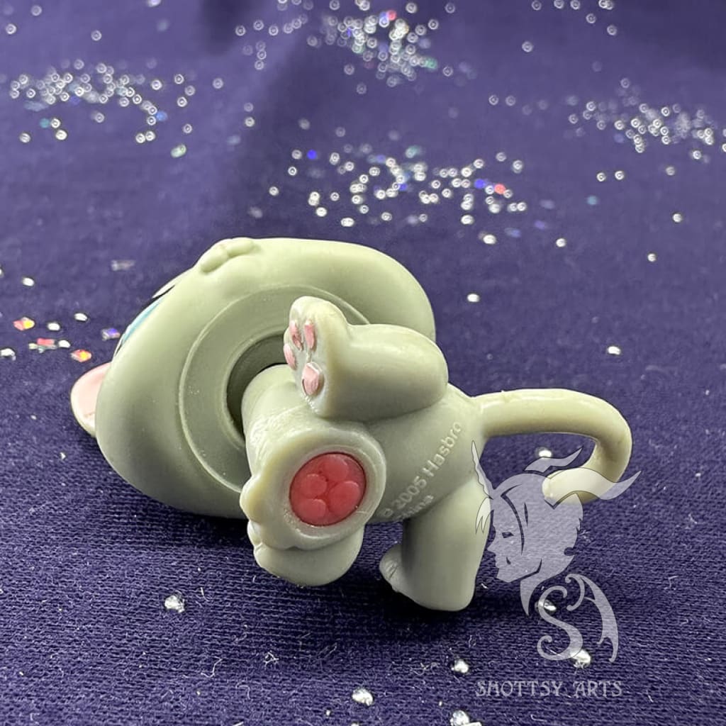 Kitten V5 Action Figure