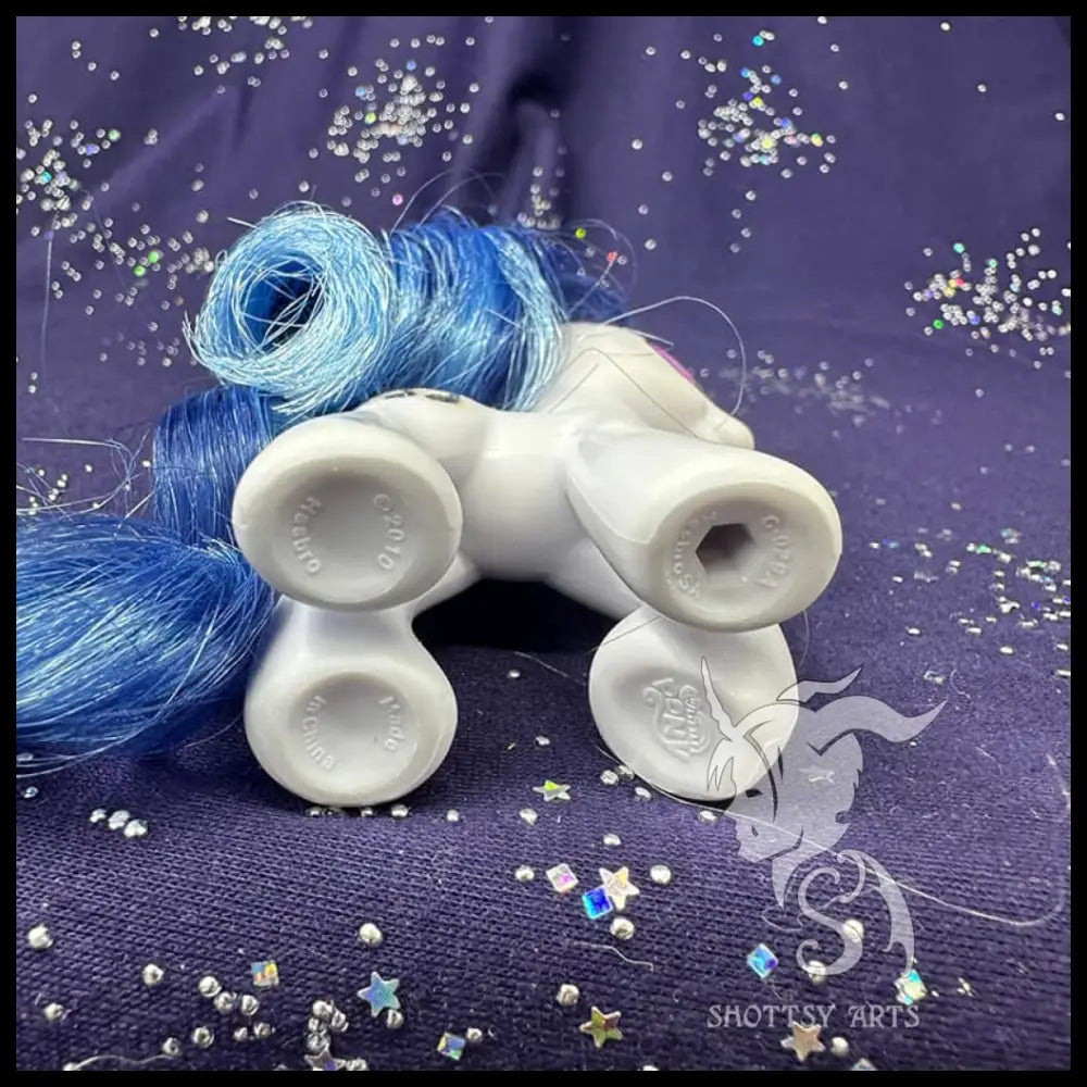 Dj-Pon3 Doll