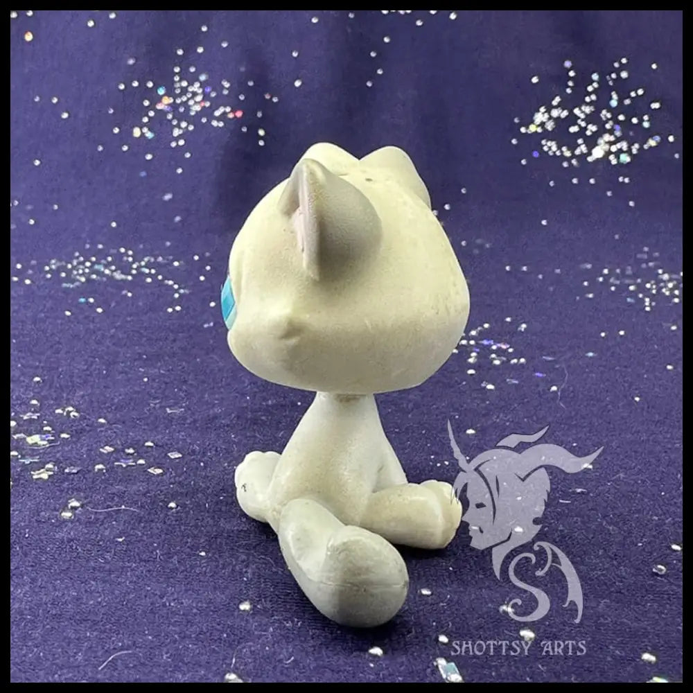 Kitten V3 Action Figure