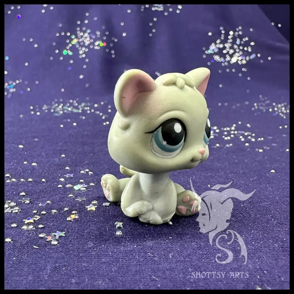 Kitten V5 Action Figure