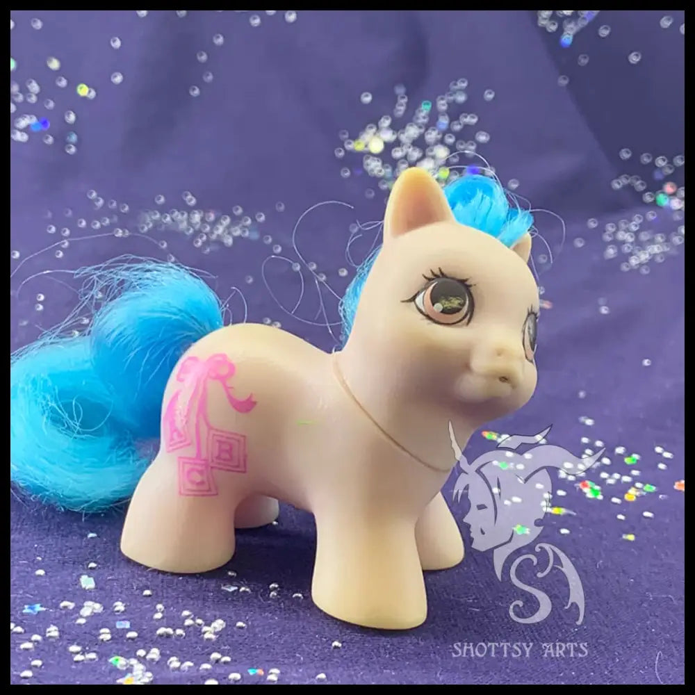 (Teeny Tiny) Little Giggles Shottsy Arts