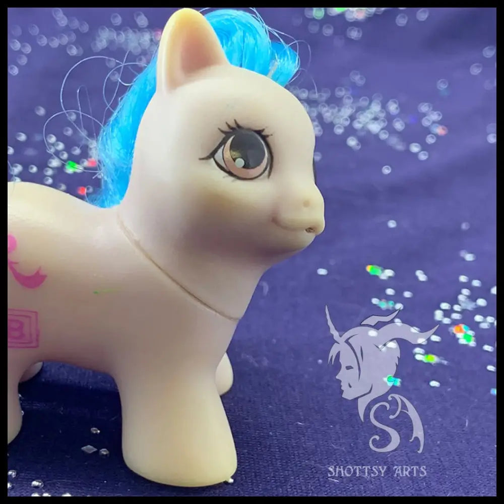(Teeny Tiny) Little Giggles Shottsy Arts