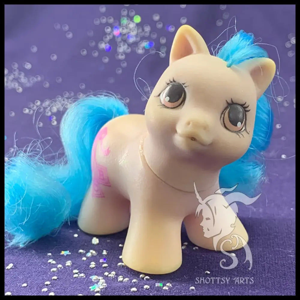 (Teeny Tiny) Little Giggles Shottsy Arts